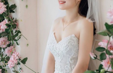 Giúp cô dâu TỎA NẮNG với các kiểu trang điểm mới được ưa chuộng nhất mùa cưới 2019